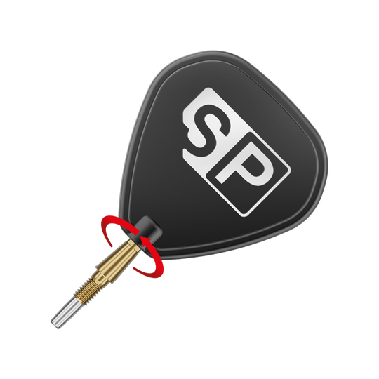 Pointes de fléchettes en acier Target Swiss Point Storm Surge - or Auf dem Bild ist eine goldene Dartspitze mit einem schwarzen Flight zu sehen, auf dem die Buchstaben "SP" abgebildet sind. Um die Spitze ist ein roter Pfeil, der eine Drehbewegung anzeigt.