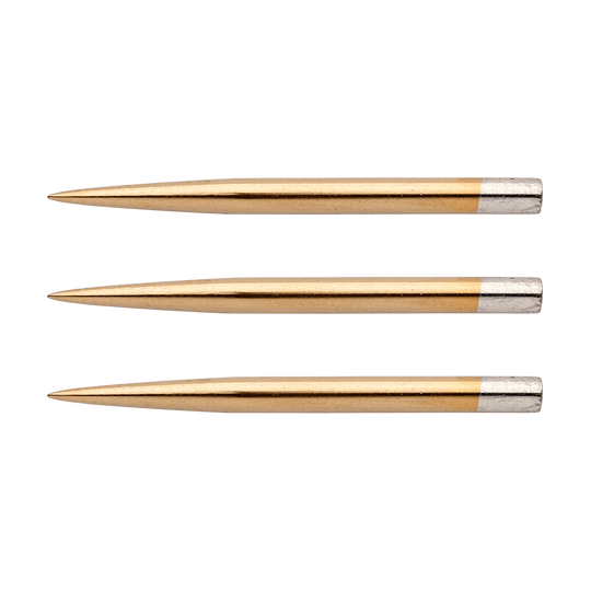Das Bild zeigt drei goldfarbene Winmau Gold Nitrid beschichtete Steeldart Spitzen mit einer Länge von 32 mm. Die Spitzen sind schlank und haben am hinteren Ende einen silbernen Abschnitt.