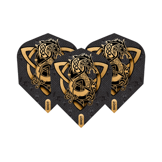 Vols Shot Viking Wolf n° 6 Das Bild zeigt drei Dartflights des Produkts "Shot Viking Wolf No6 Flights". Sie sind schwarz mit einem goldenen, wikinger-inspirierten Wolfsmotiv verziert.