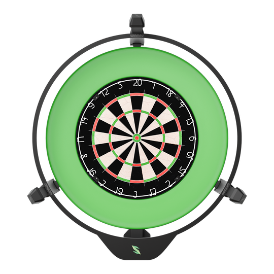 Scolia Home 2 Système de notation électronique automatique 2026 Das Bild zeigt ein elektronisches Punktesystem für Darts, das Scolia Home 2. Es besteht aus einem Dartboard mit einem leuchtenden grünen Ring rundherum.