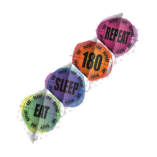 UN35_69020_Unicorn_Ultrafly_100_Eat_Sleep_180_Repeat_Plus_4-Motiv-Flights_2 Das Bild zeigt vier verschiedene Dart-Flights mit den Aufschriften "EAT", "SLEEP", "180" und "REPEAT". Jeder Flight hat eine eigene Farbe und das Motiv ist kreisförmig gestaltet.