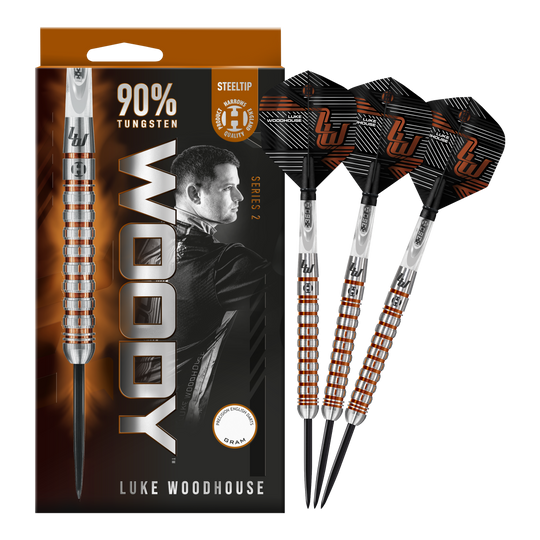 Fléchettes en acier Luke Woodhouse série 2 de Harrow Auf dem Bild sind die Harrows Luke Woodhouse Series 2 Steeldarts zu sehen. Die Verpackung zeigt das Dart-Design sowie ein Porträt von Luke Woodhouse und die Aufschrift "90% Tungsten".