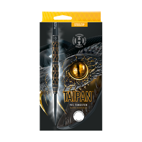 HA29044_Harrows_Taipan_Steeldarts_3 Die Verpackung zeigt die Harrows Taipan Steeldarts mit einem auffälligen Schlangendesign. Auf der Vorderseite stehen Informationen wie „90% Tungsten“ und „Steeltip“.