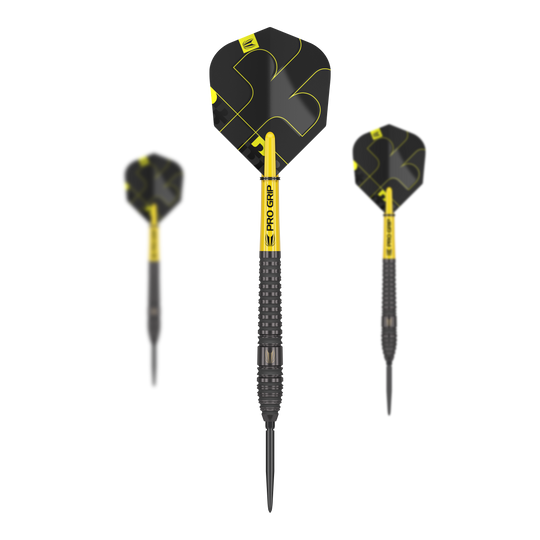 Das Bild zeigt drei Steeldarts des Produkts "Target Bolide Void 03 Swiss Point". Die Darts sind schwarz-gelb und haben den Schriftzug "Pro Grip" auf dem Schaft.
