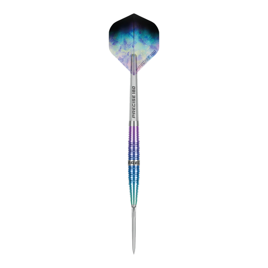 Fléchettes en acier Precise 180 Northern Lights Abgebildet ist ein einzelner Precise 180 Northern Lights Steeldart. Der Dartpfeil hebt sich klar vom Hintergrund ab.