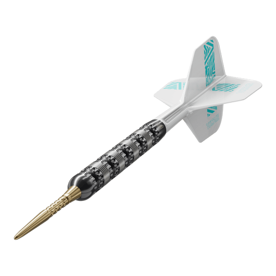 Fléchettes en acier Target Rob Cross 95K Swiss Point Das Bild zeigt einen Target Rob Cross 95K Swiss Point Steeldart. Der Dart hat eine schwarze Griffzone, eine goldene Spitze und weiße Flights mit türkisfarbenem Muster.