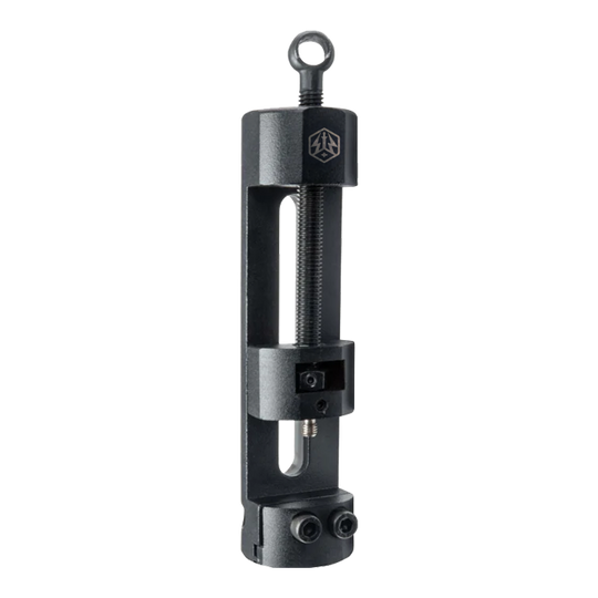 Outil de réaffûtage de pointes pour fléchettes Caliburn Professional - Changeur de pointes Caliburn Professional Darts Repointing Tool - Spitzenwechsler wird auf dem Bild gezeigt. Dieses Werkzeug dient zum Wechseln der Spitzen bei Dartpfeilen.