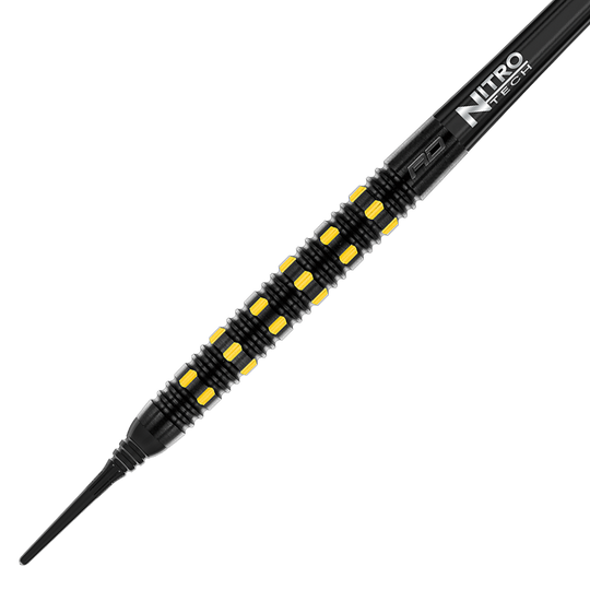 Das Bild zeigt einen Red Dragon Nirvana Softdart mit einem Gewicht von 20g. Der Dart ist schwarz mit gelben Akzenten und hat eine griffige Struktur.