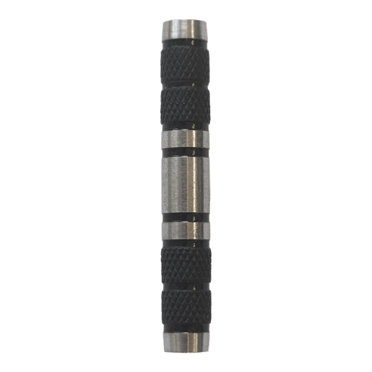 Corps de fléchettes à surface molle moletées noires McDart - 18 g McDart Knurled Black Softdart Barrels - 18g werden dargestellt. Diese schwarzen Softdart Barrels haben eine gerändelte Oberfläche und wiegen 18 Gramm.