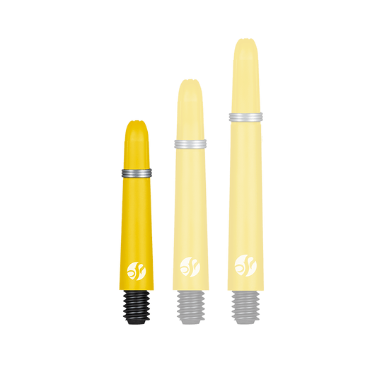 Tiges en carbone Shot Koi - Jaune Das Bild zeigt drei gelbe Dart-Schäfte in verschiedenen Längen. Sie haben schwarze Gewinde und silberne Ringe am oberen Ende.
