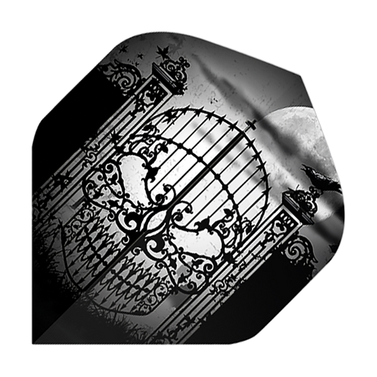 Alchemy Abandon All Hope No2 Vols Standard Das Bild zeigt ein schwarz-weißes Motiv mit einem verzierten eisernen Tor vor einem Vollmond. Eine Krähe sitzt auf einem der Torpfeiler und verstärkt die mystische Atmosphäre.