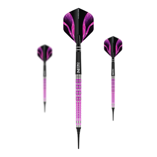 Fléchettes souples Red Dragon Tyrian - 22 g Das Bild zeigt drei Red Dragon Tyrian Softdarts mit einem Gewicht von 22g. Die Darts sind hauptsächlich lila und schwarz gestaltet und haben auffällige Muster auf den Flights.