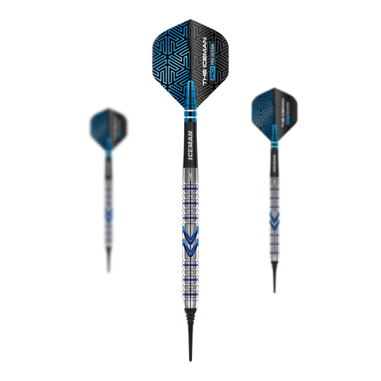 Fléchettes souples Red Dragon Gerwyn Price Iceman Midnight Edition - 20 g Das Bild zeigt drei Softdarts des Modells "Red Dragon Gerwyn Price Iceman Midnight Edition" mit 20g Gewicht. Die Darts sind silber, blau und schwarz und haben ein auffälliges, modernes Design.